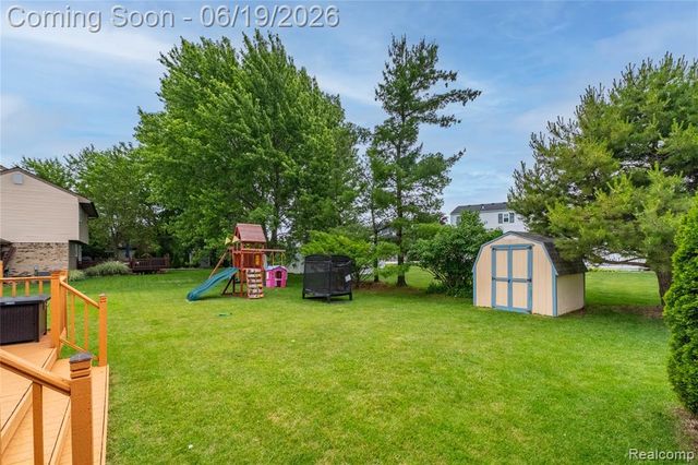 45209 Saltz Road, Canton, MI 48187