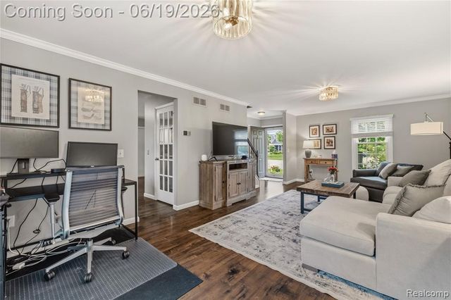 45209 Saltz Road, Canton, MI 48187