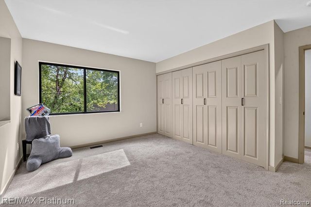 32 Haverhill Court, Ann Arbor, MI 48105