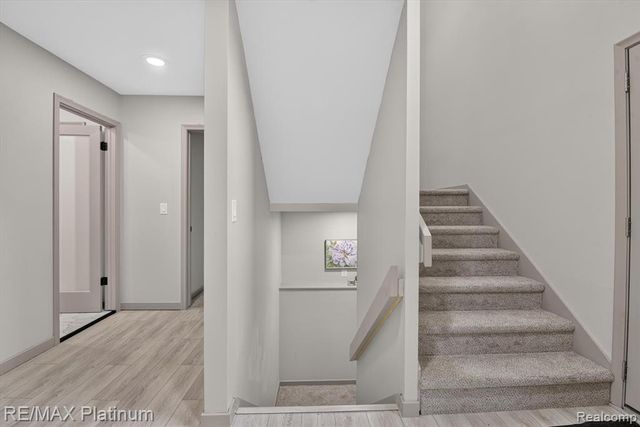 32 Haverhill Court, Ann Arbor, MI 48105