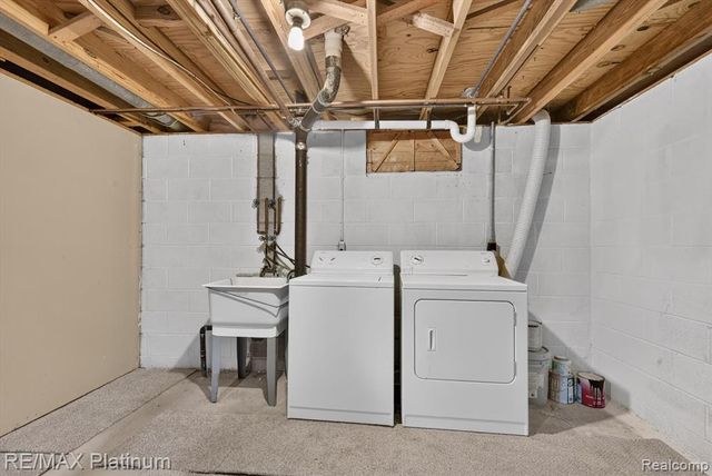 32 Haverhill Court, Ann Arbor, MI 48105