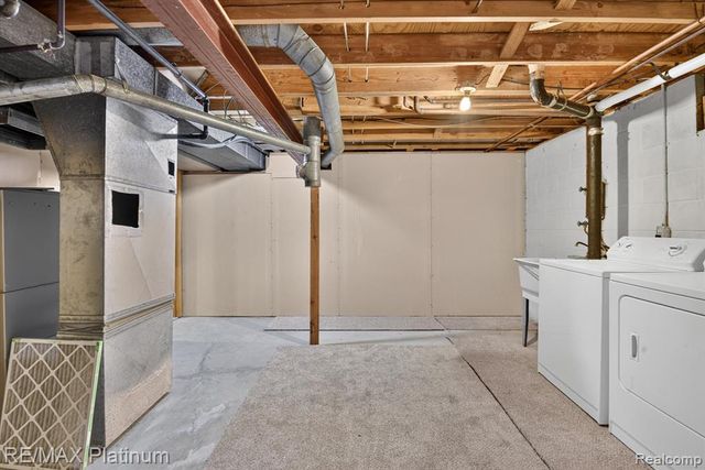 32 Haverhill Court, Ann Arbor, MI 48105