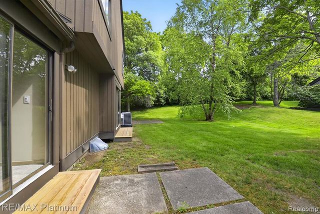 32 Haverhill Court, Ann Arbor, MI 48105