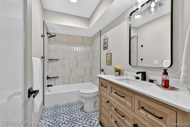 32 Haverhill Court, Ann Arbor, MI 48105