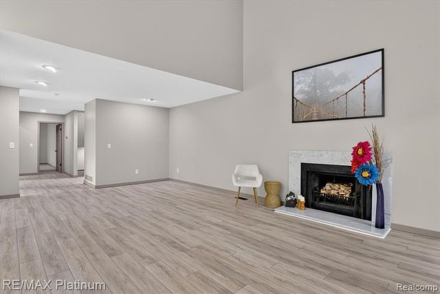32 Haverhill Court, Ann Arbor, MI 48105