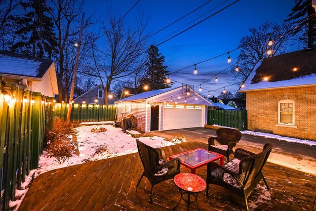 2634 N 71st STREET, Wauwatosa, WI 53213