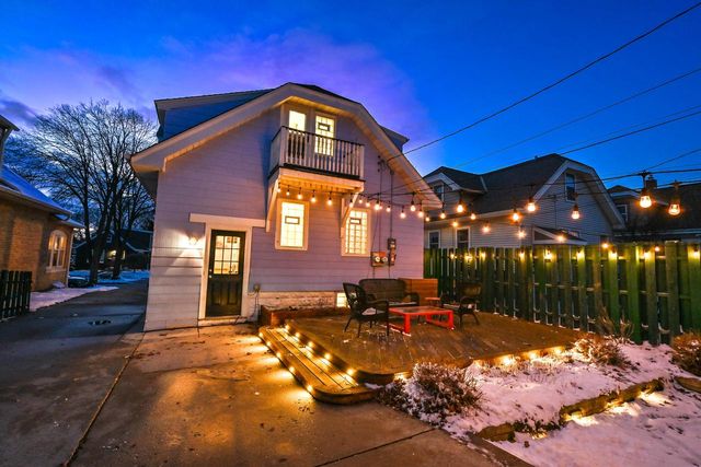 2634 N 71st STREET, Wauwatosa, WI 53213