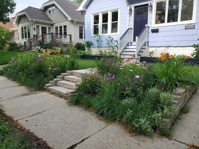 2634 N 71st STREET, Wauwatosa, WI 53213