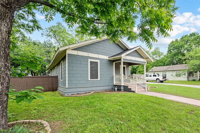 800 N Clements Street, Gainesville, TX 76240