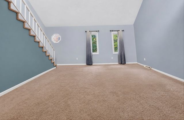 10 Copperwood Dr 10, Stoughton, MA 02072