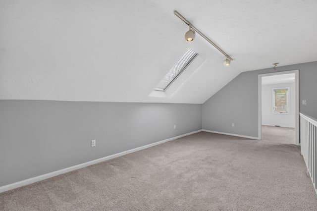 10 Copperwood Dr 10, Stoughton, MA 02072