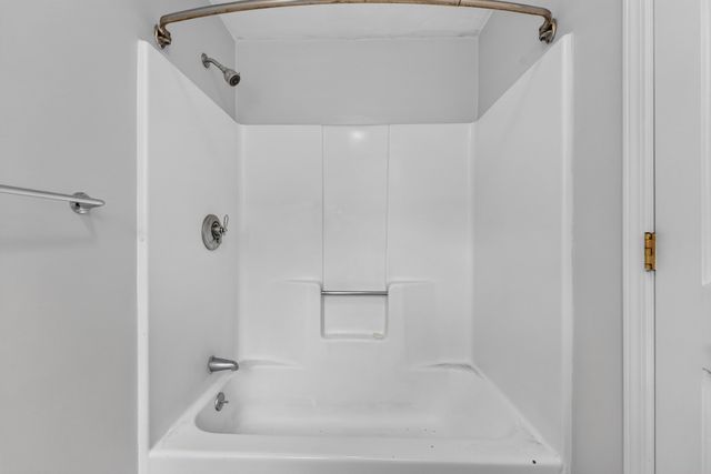10 Copperwood Dr 10, Stoughton, MA 02072