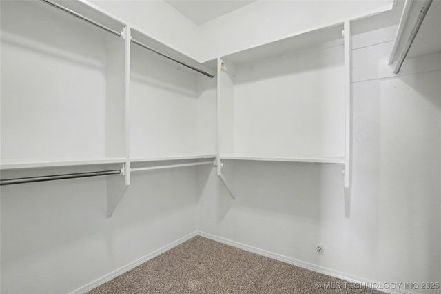 1016 S Willow Avenue, Broken Arrow, OK 74012