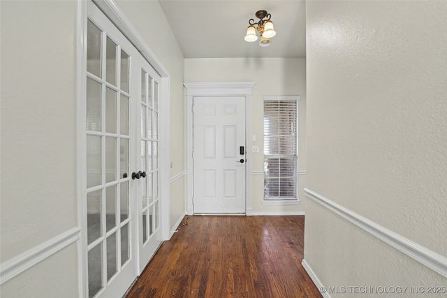 1016 S Willow Avenue, Broken Arrow, OK 74012