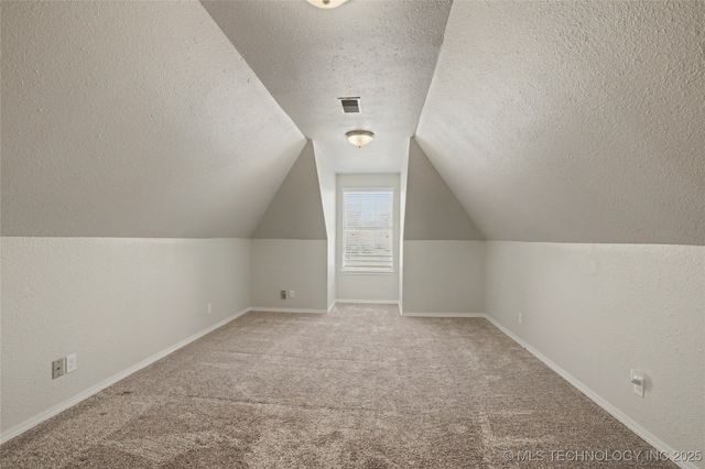 1016 S Willow Avenue, Broken Arrow, OK 74012