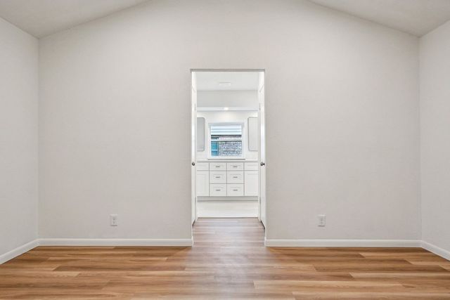 3529 Kelvin Avenue, Fort Worth, TX 76133