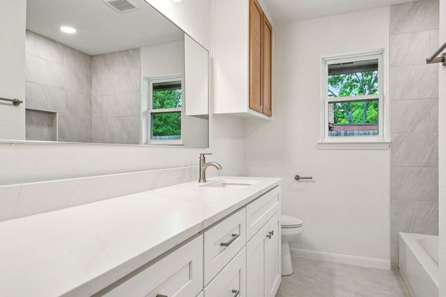 3529 Kelvin Avenue, Fort Worth, TX 76133