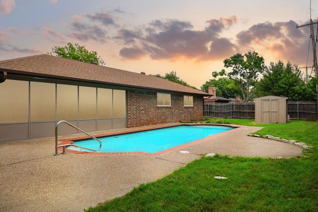 3529 Kelvin Avenue, Fort Worth, TX 76133
