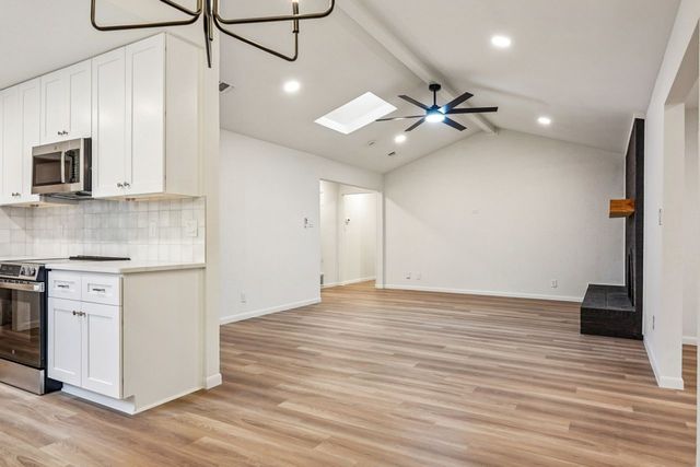 3529 Kelvin Avenue, Fort Worth, TX 76133