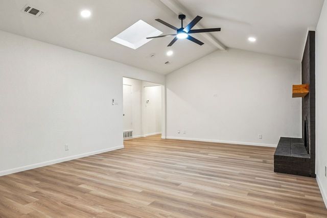 3529 Kelvin Avenue, Fort Worth, TX 76133