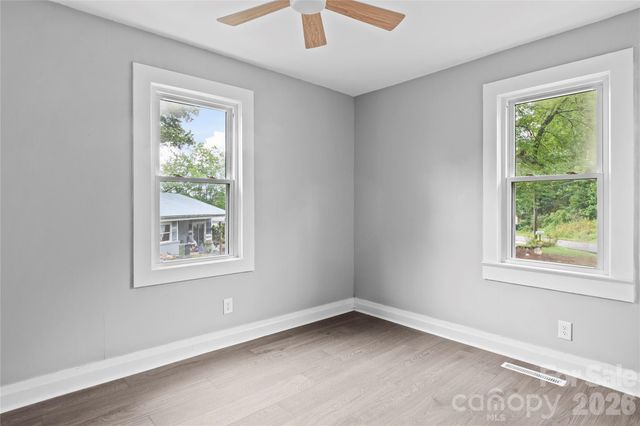 119 Osborne Street, Jonesville, NC 28642