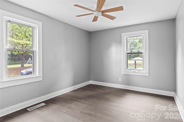 119 Osborne Street, Jonesville, NC 28642