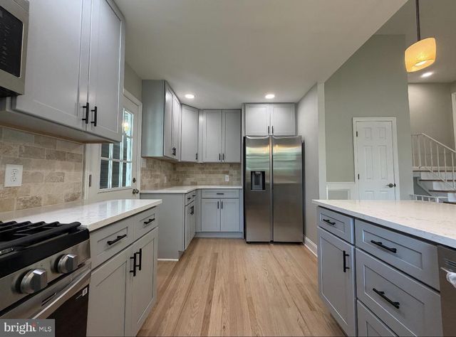 14 VASSAR AVE, Somerdale, NJ 08083
