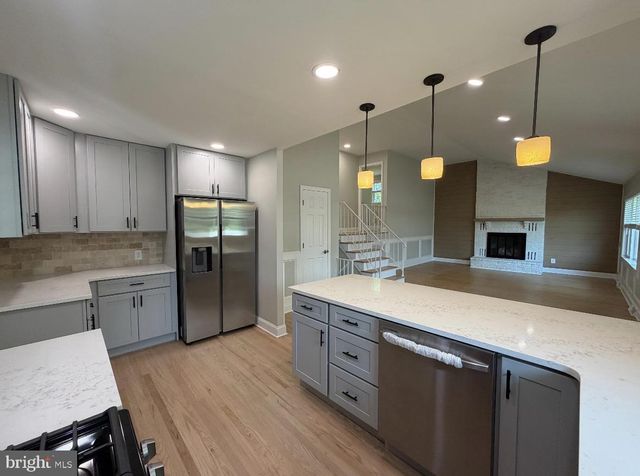 14 VASSAR AVE, Somerdale, NJ 08083