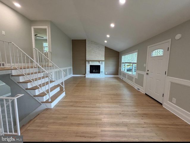 14 VASSAR AVE, Somerdale, NJ 08083