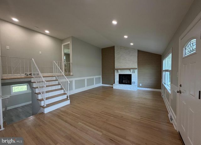 14 VASSAR AVE, Somerdale, NJ 08083