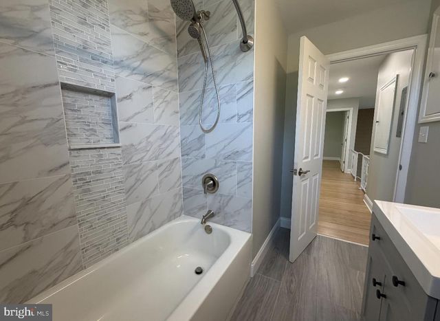 14 VASSAR AVE, Somerdale, NJ 08083