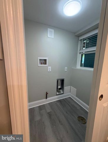 14 VASSAR AVE, Somerdale, NJ 08083