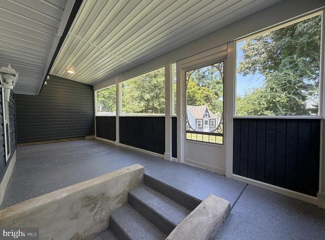14 VASSAR AVE, Somerdale, NJ 08083
