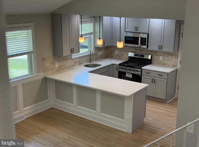 14 VASSAR AVE, Somerdale, NJ 08083