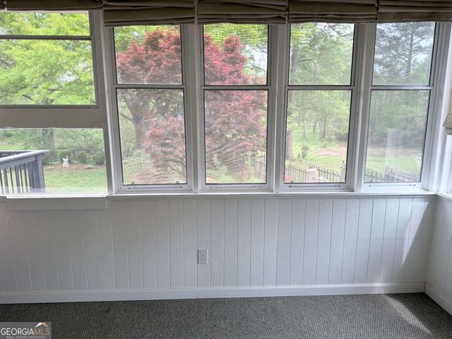 3033 Riviera Drive NW, Conyers, GA 30012