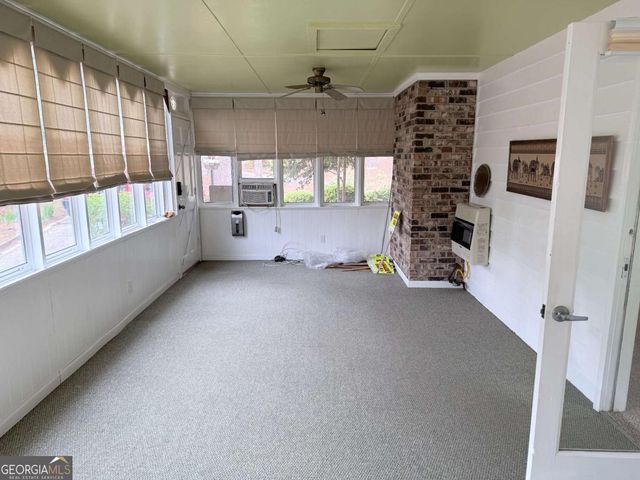 3033 Riviera Drive NW, Conyers, GA 30012