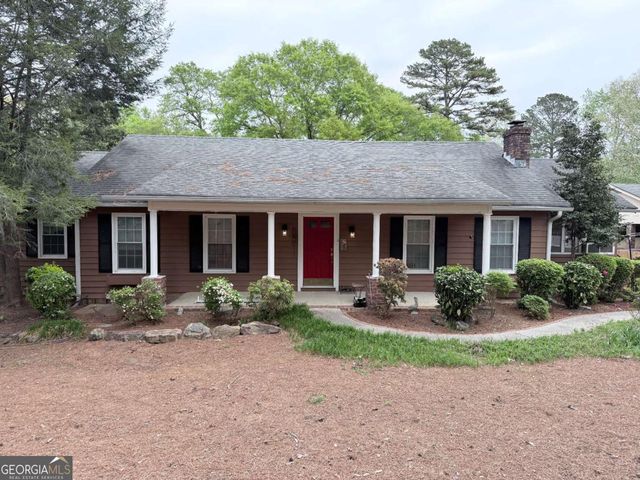 3033 Riviera Drive NW, Conyers, GA 30012