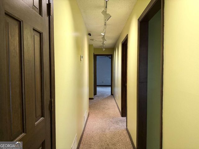 3033 Riviera Drive NW, Conyers, GA 30012