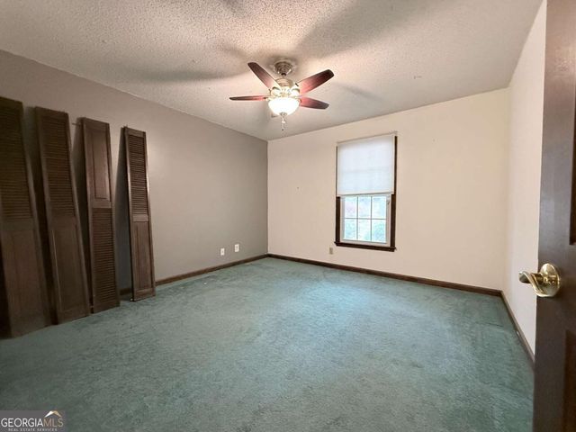 3033 Riviera Drive NW, Conyers, GA 30012