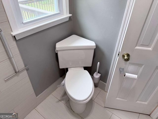 3033 Riviera Drive NW, Conyers, GA 30012