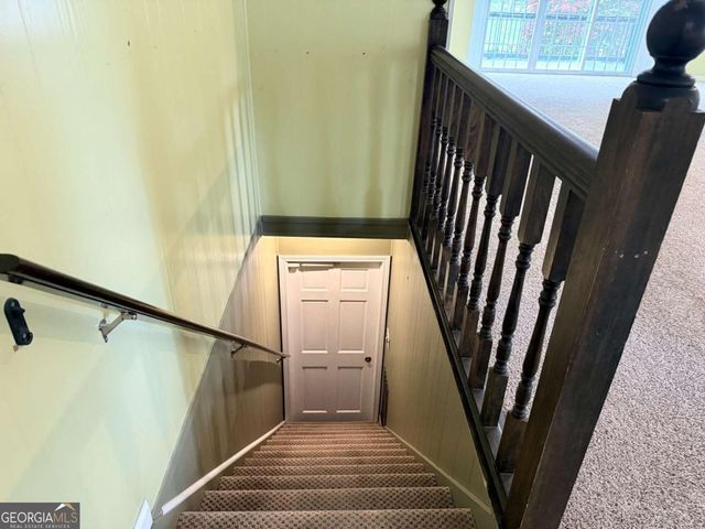 3033 Riviera Drive NW, Conyers, GA 30012