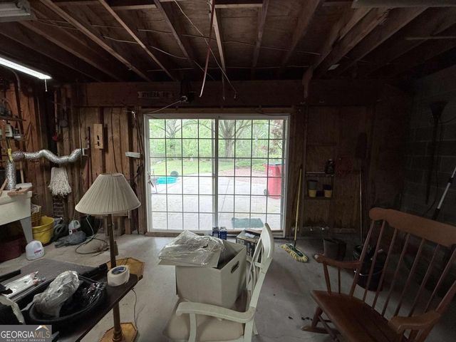 3033 Riviera Drive NW, Conyers, GA 30012