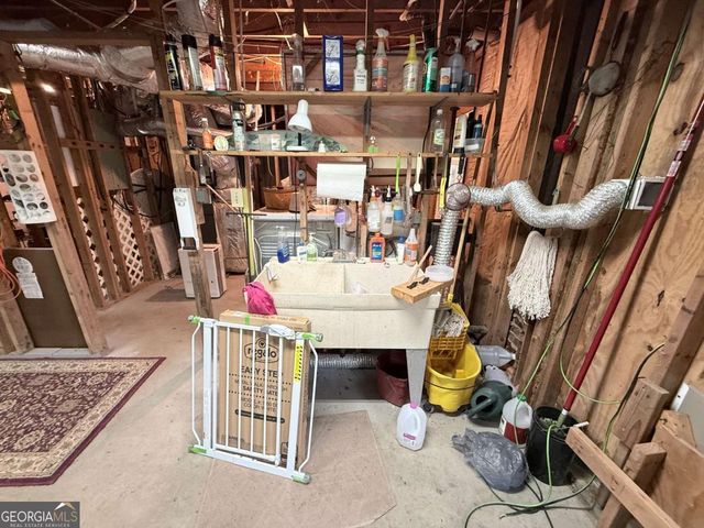 3033 Riviera Drive NW, Conyers, GA 30012