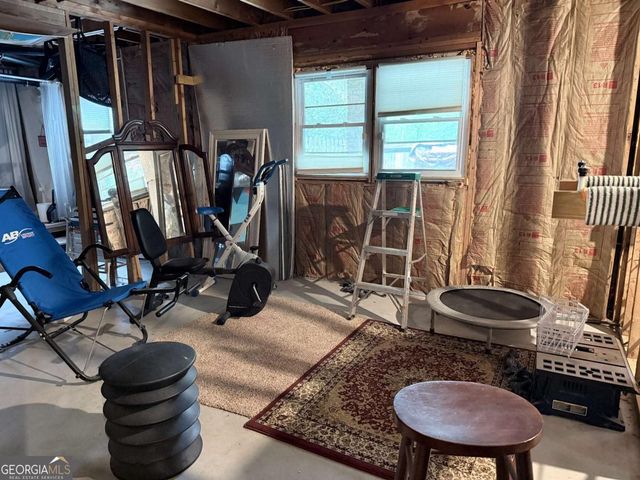 3033 Riviera Drive NW, Conyers, GA 30012