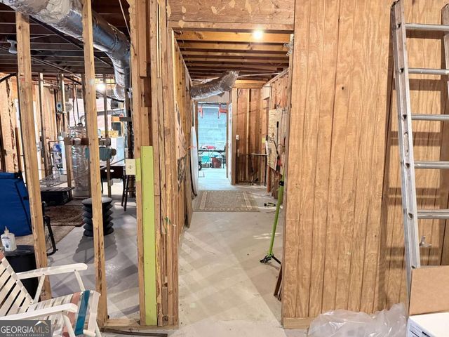 3033 Riviera Drive NW, Conyers, GA 30012