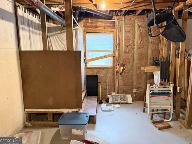 3033 Riviera Drive NW, Conyers, GA 30012