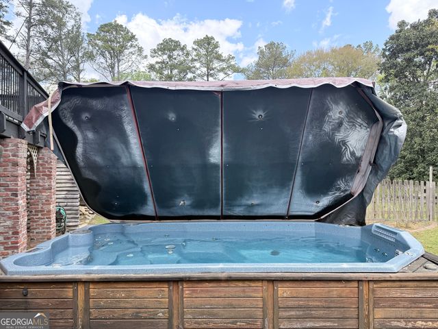 3033 Riviera Drive NW, Conyers, GA 30012