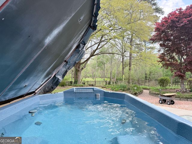 3033 Riviera Drive NW, Conyers, GA 30012