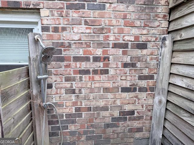 3033 Riviera Drive NW, Conyers, GA 30012