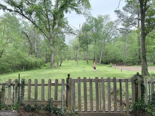 3033 Riviera Drive NW, Conyers, GA 30012